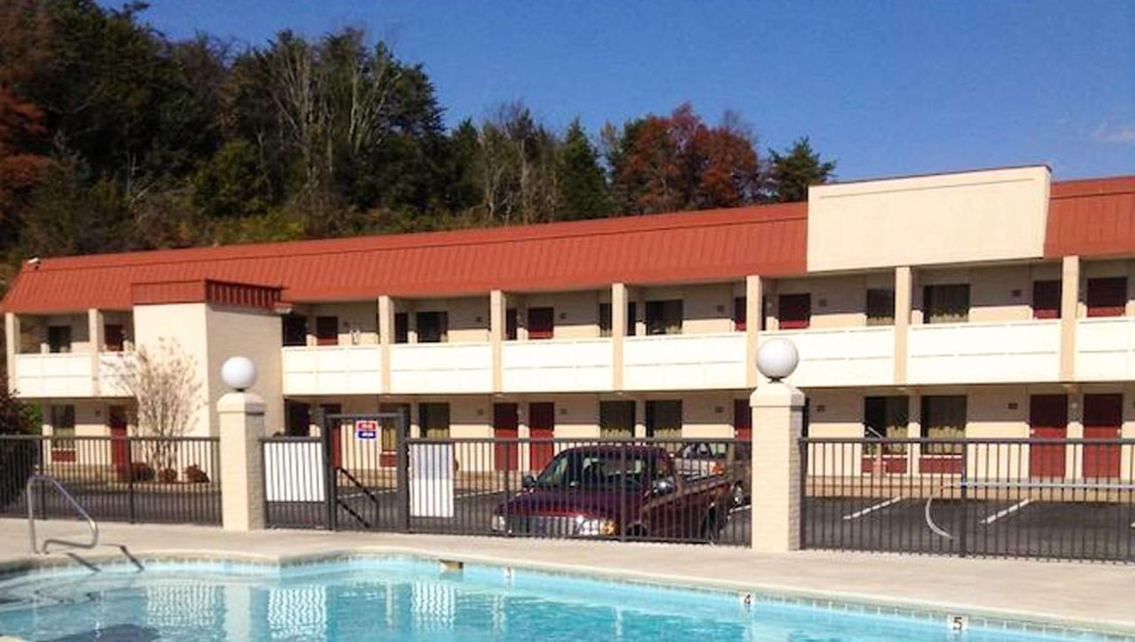 Astoria Hotel Danville West Eksteriør bilde