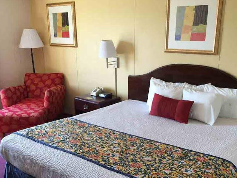 Astoria Hotel Danville West Eksteriør bilde